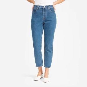 Everlane 90s Cheeky Straight Jean in Medium Blue! 💕